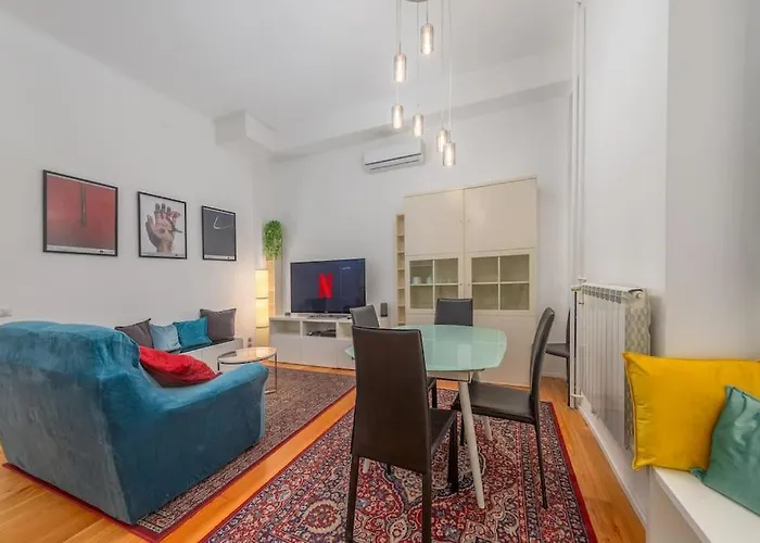 In-isola Apartment Milan